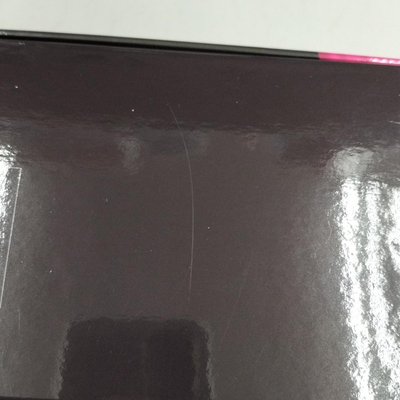 化粧箱にキズあります