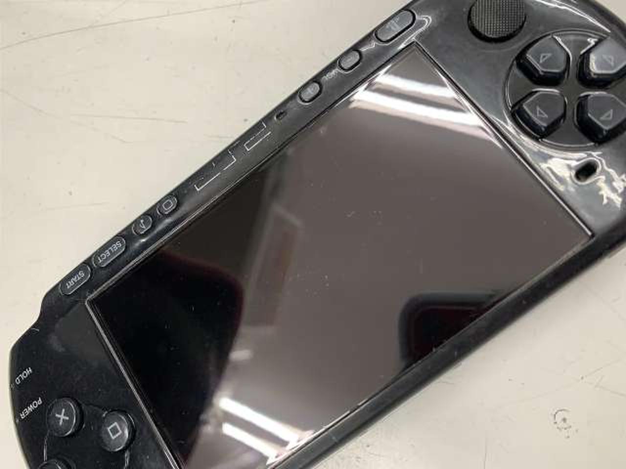 液晶内にチリ混入あり