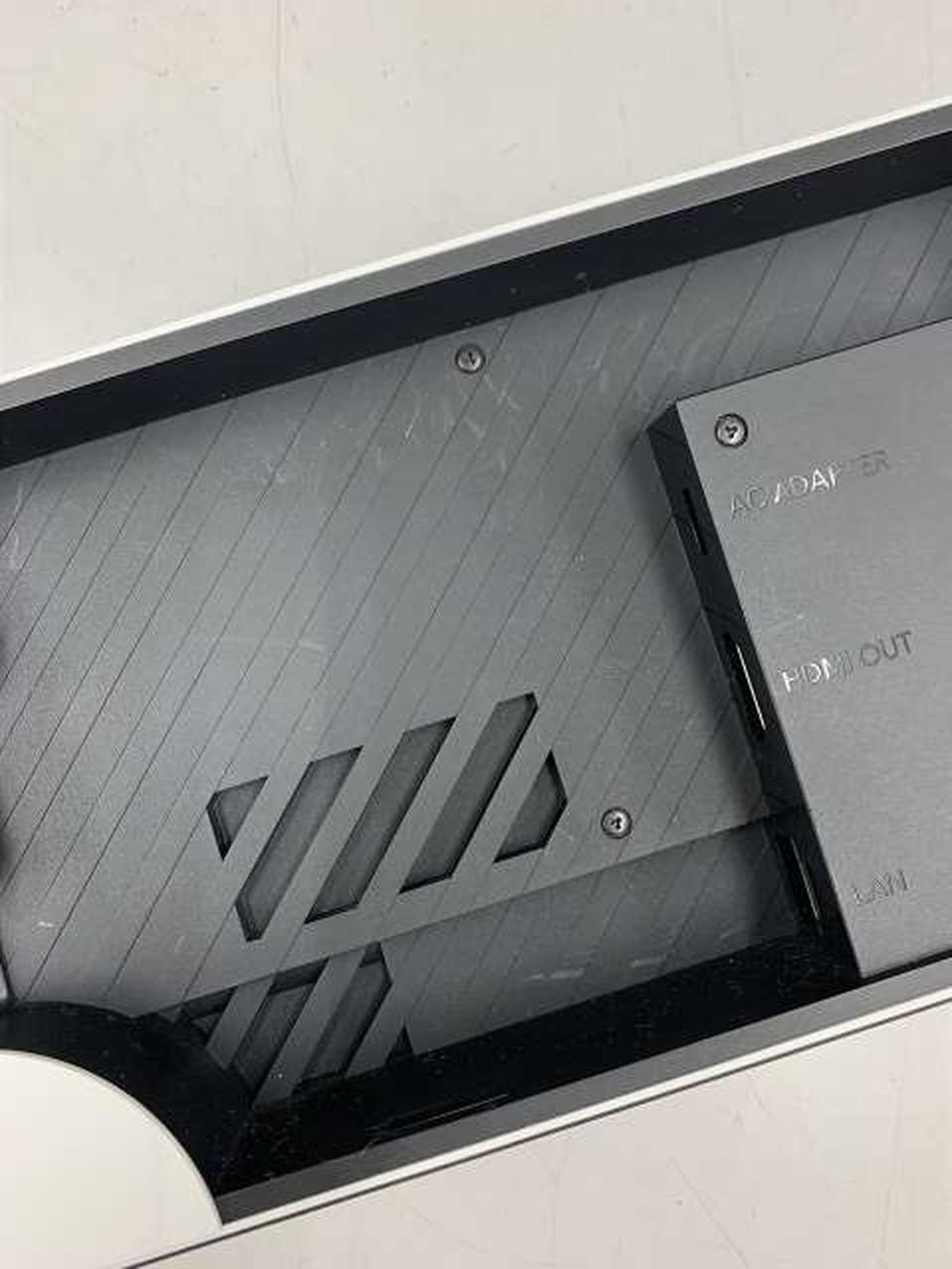 ドックにキズあります