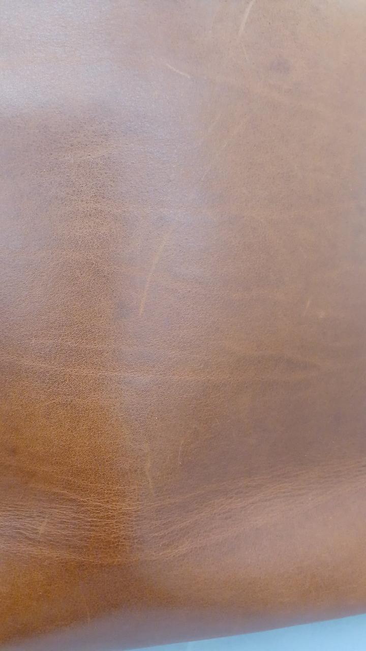 全体的に細かい傷あり