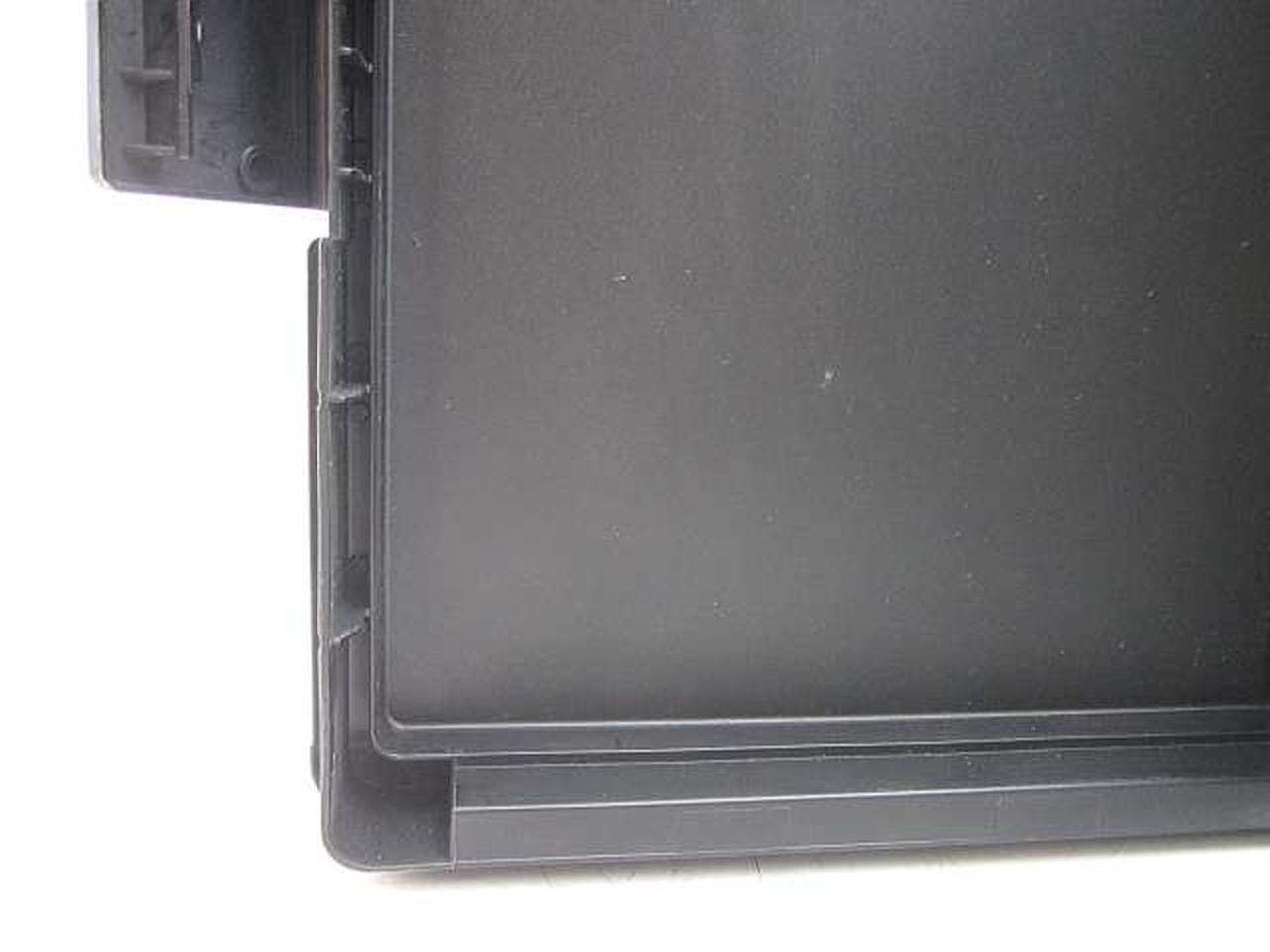 パッケージ_内側：目立つキズあり