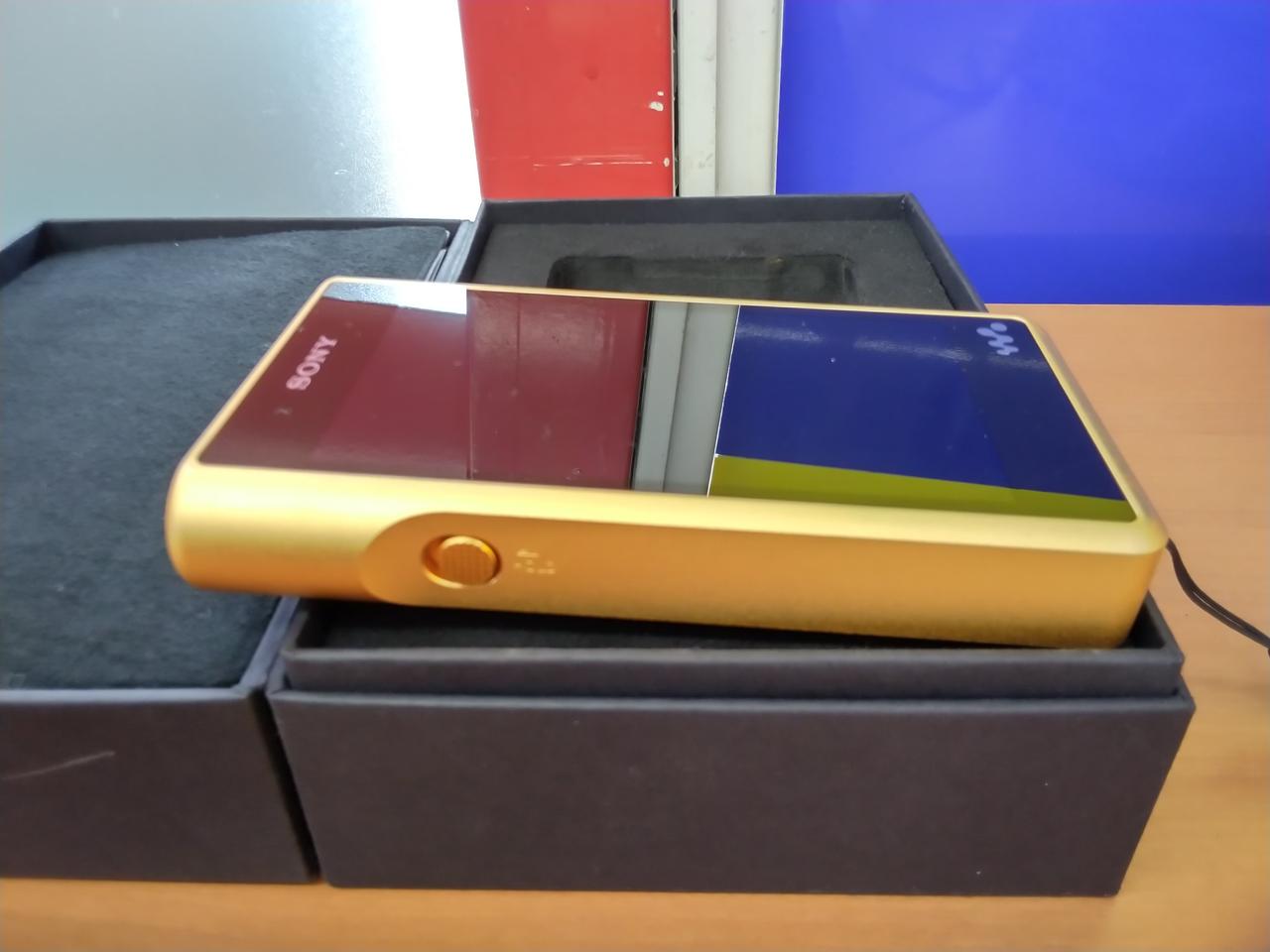 【美品】SONY WALKMAN WM1Z（外箱・取扱説明書無し） デジタルオーディオプレーヤー ウォークマン NW-WM1A/WM1Z 取扱