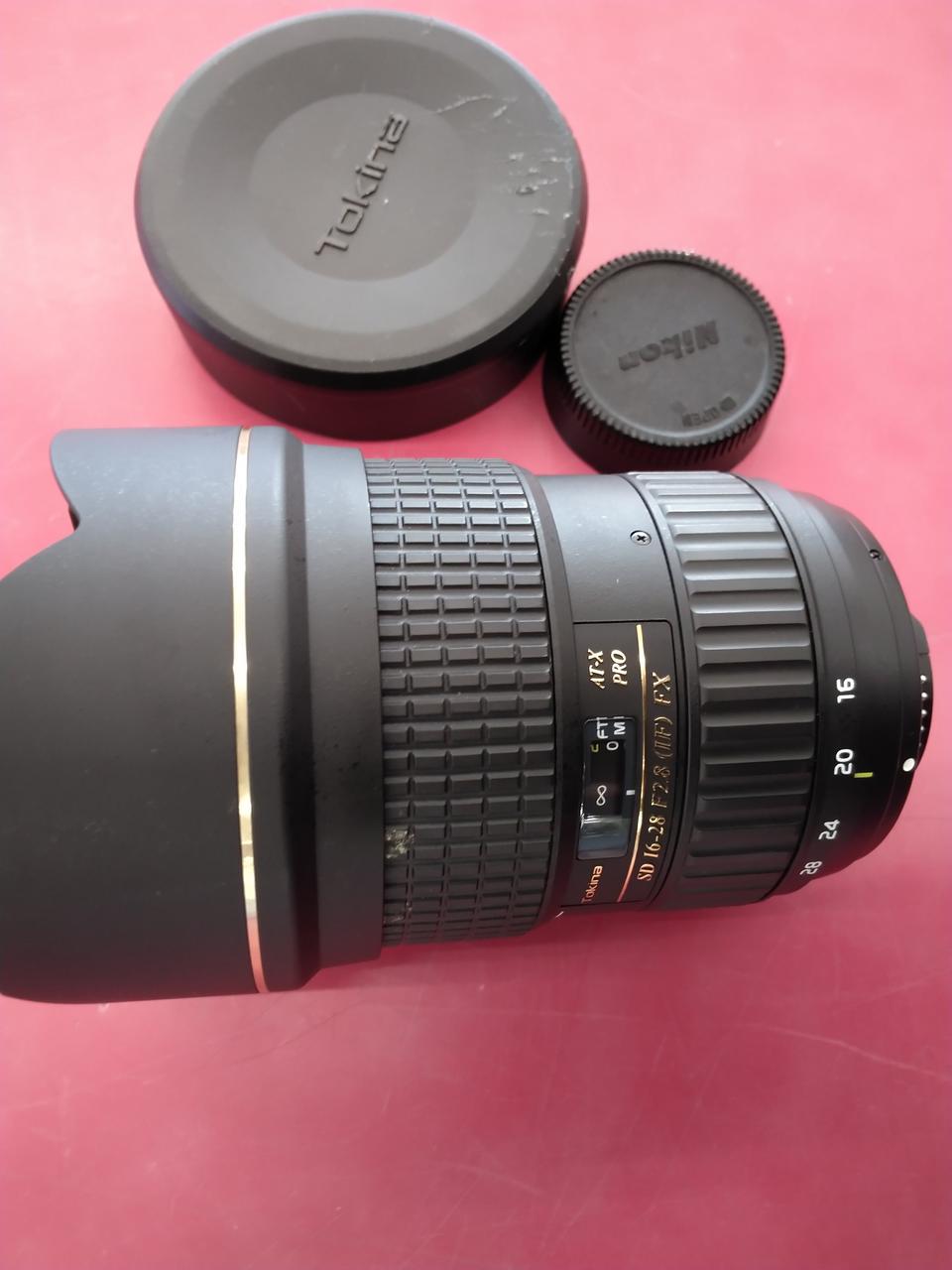 キャップにキズあり