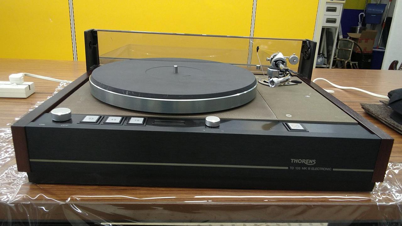 Thorens TD126MKⅢ SME3009S2imp メンテナンス品 Thorens TD126MKⅢ SME3009S2imp メンテナンス品