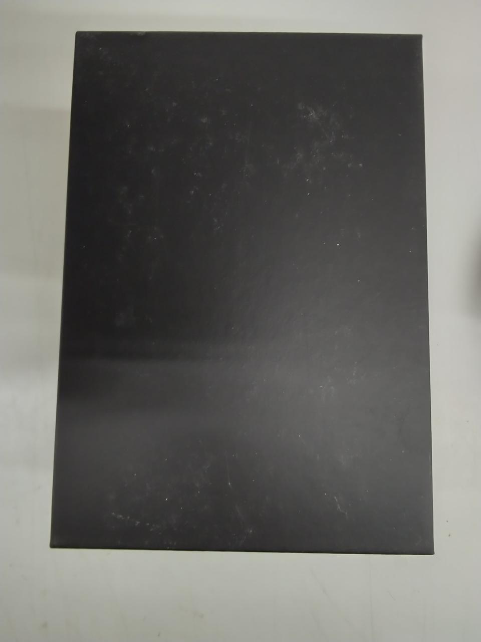 箱の底面汚れあります