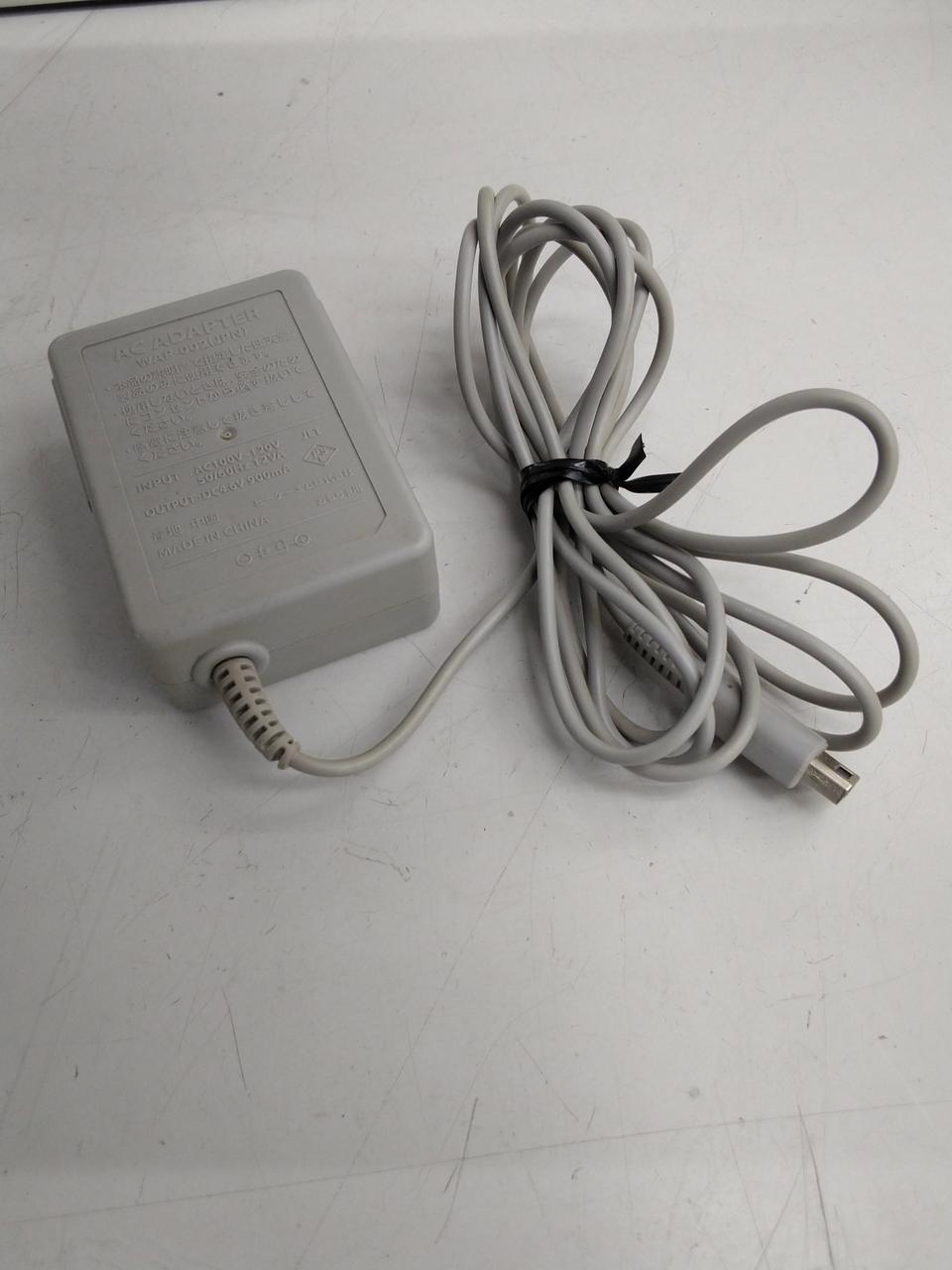 AC アダプター