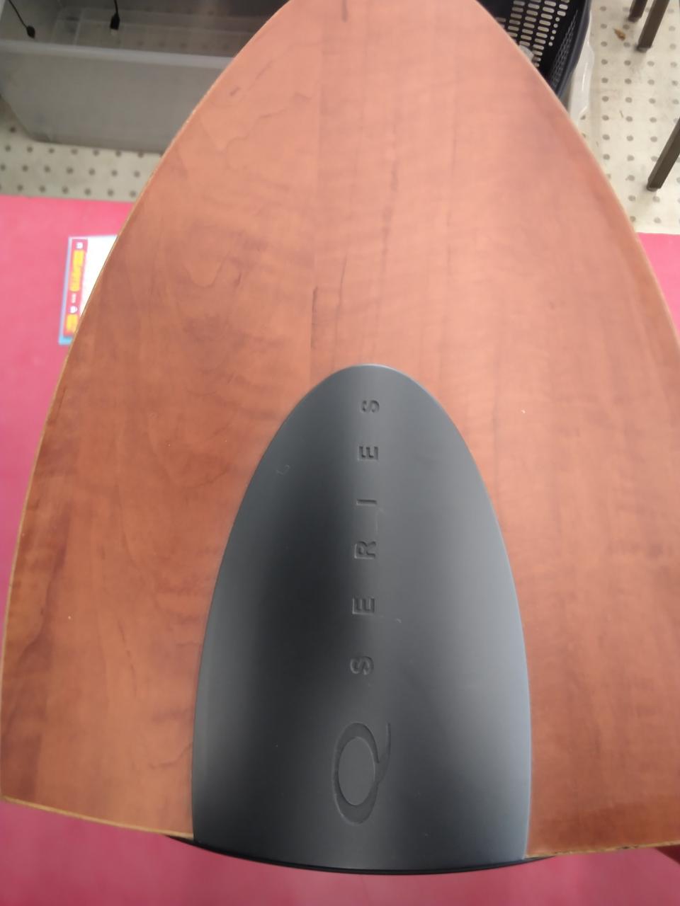 天板の周り少し浮いてます