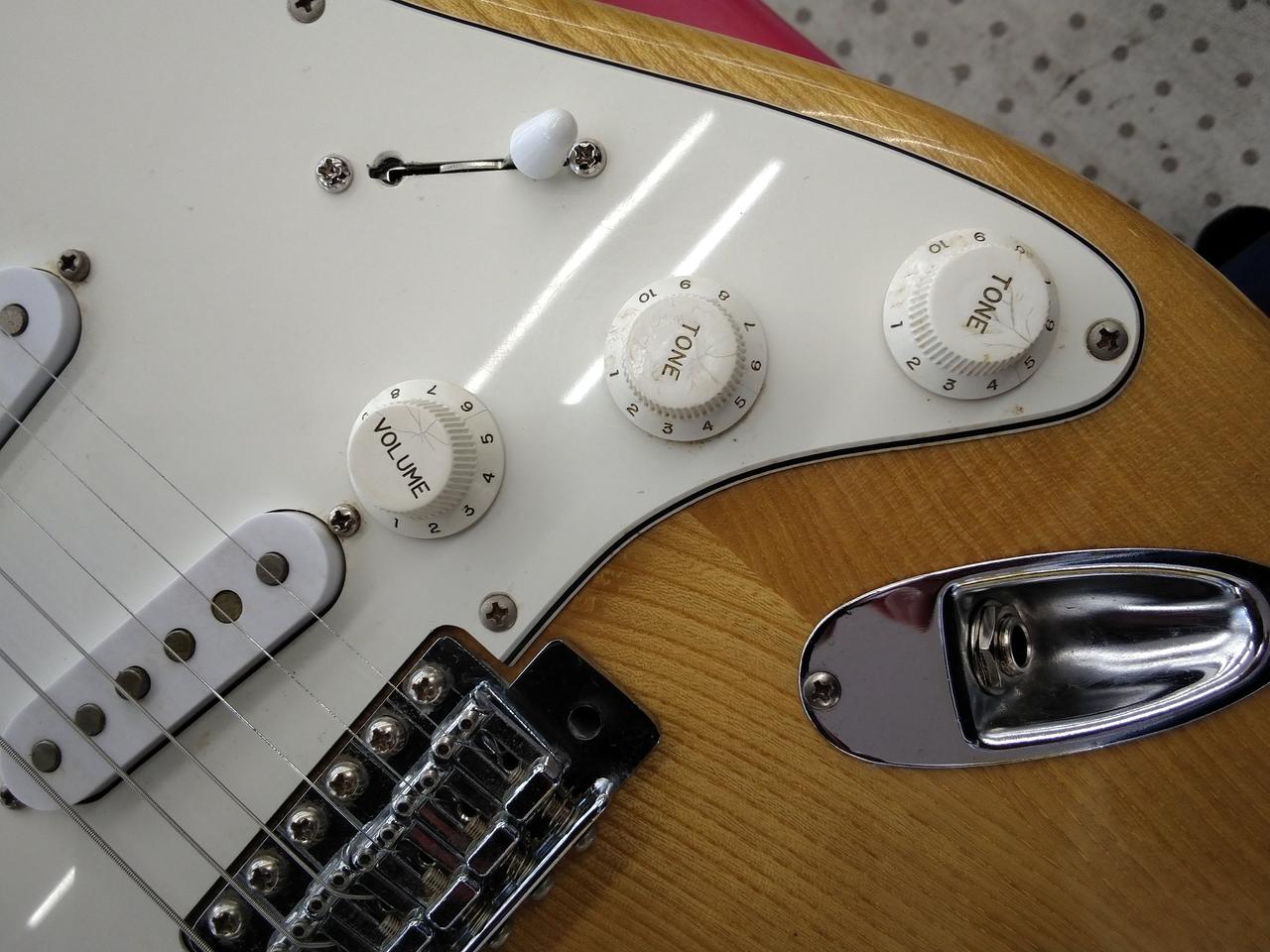 ピックアップセレクターの上加工してます