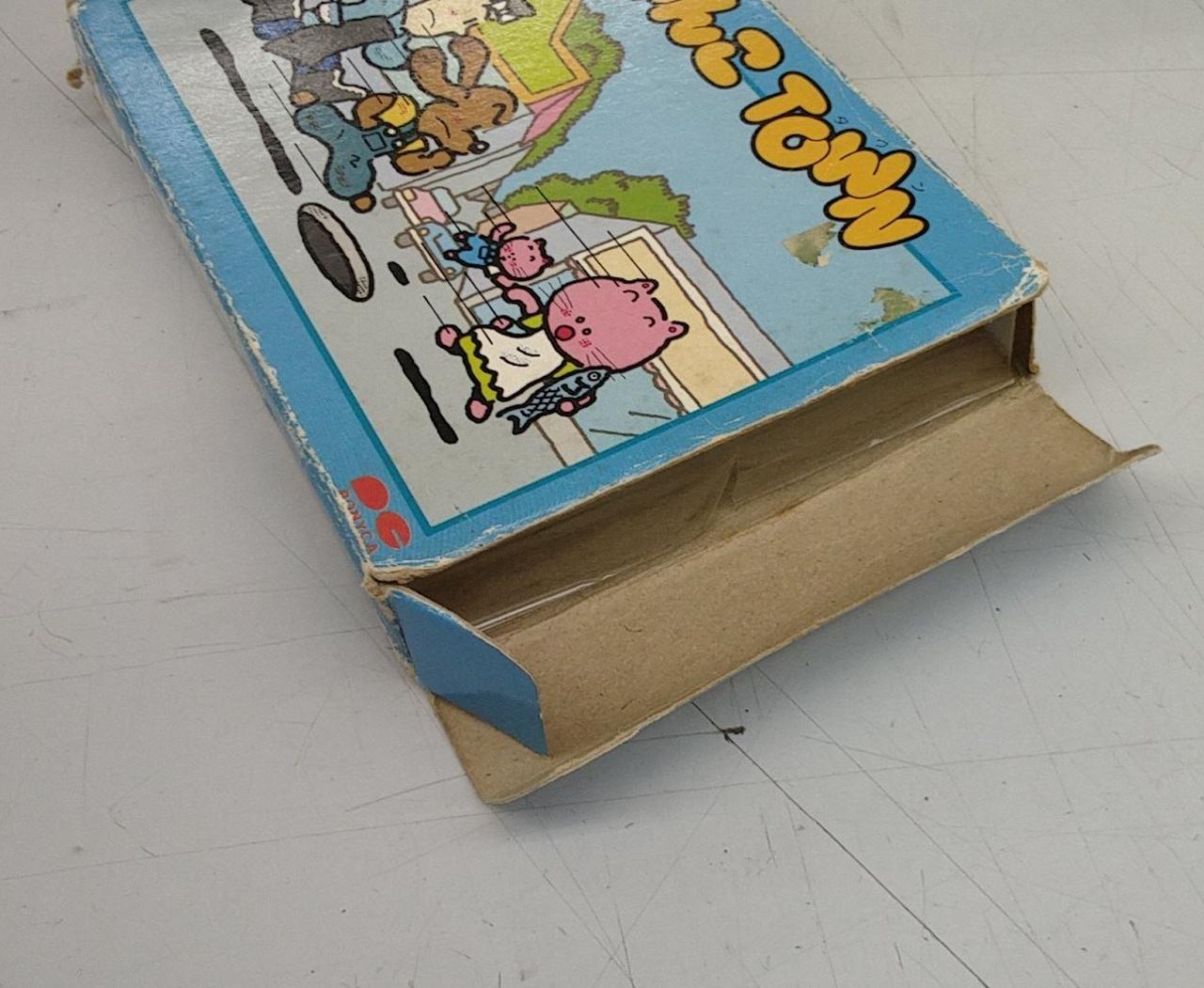 箱の耳取れてます。