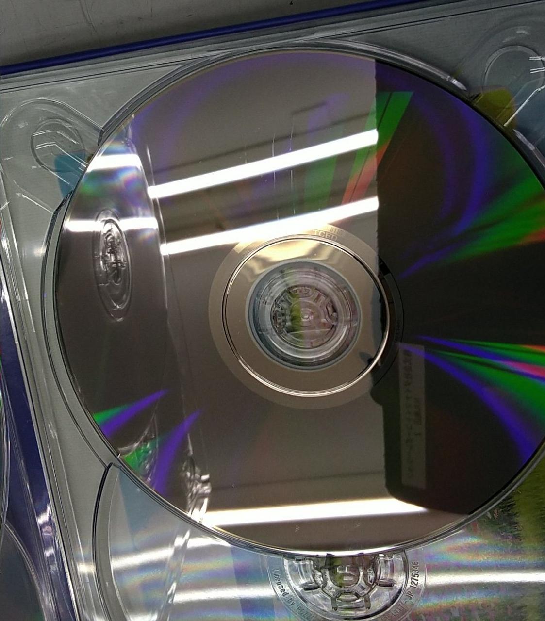 特典映像ディスクキズあります。