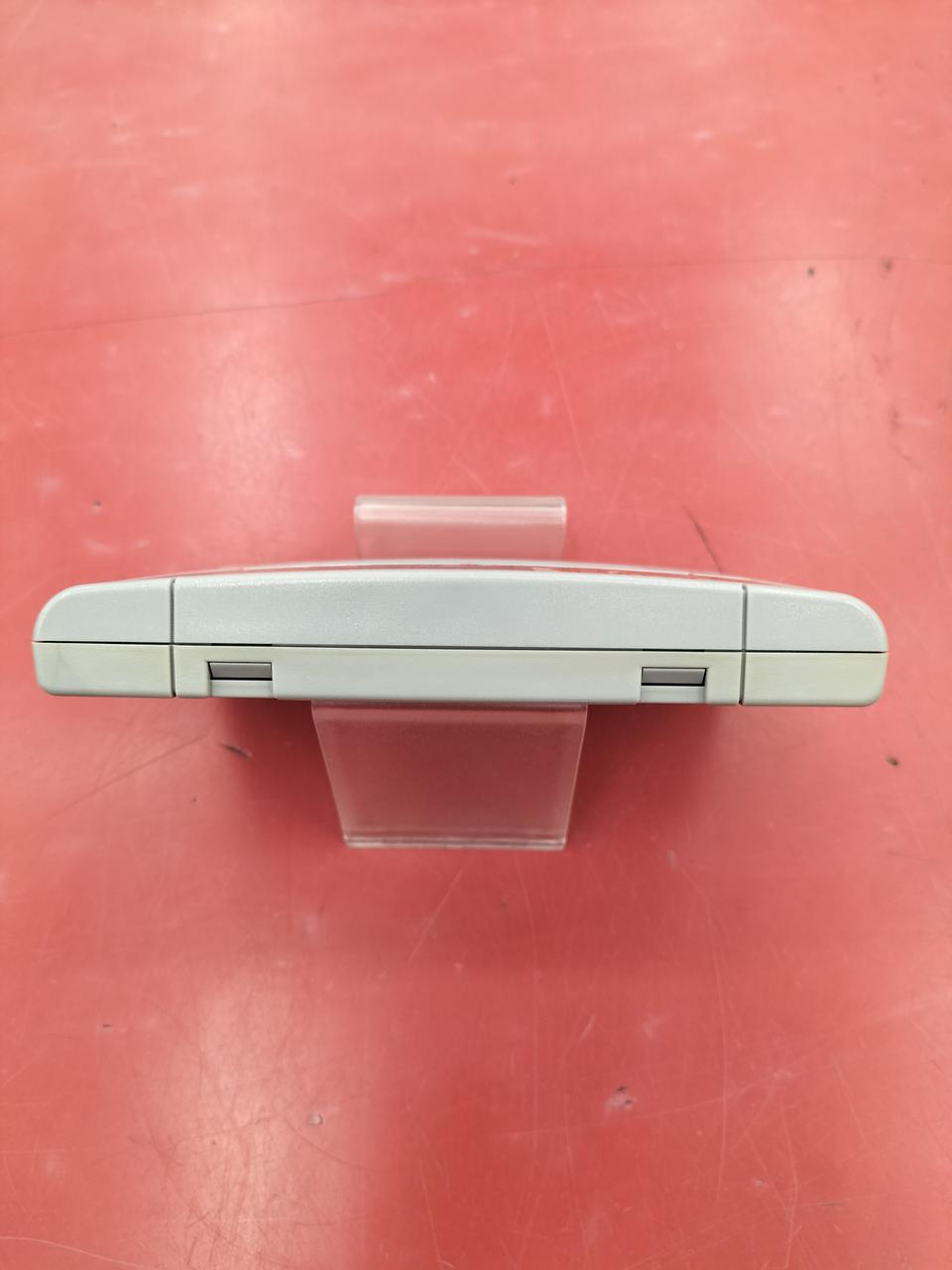 ソフト上部に変色あります。