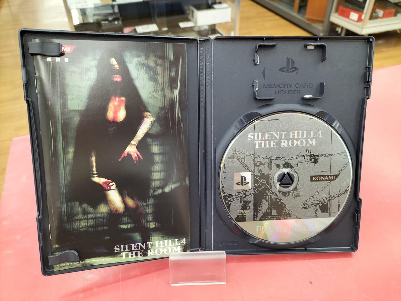 ■　STRONGHOLD　コレクターアルバム　4冊（新品未使用） for ASTRA．【特別仕様盤】(初回限定盤) HACHI KING RECORDS