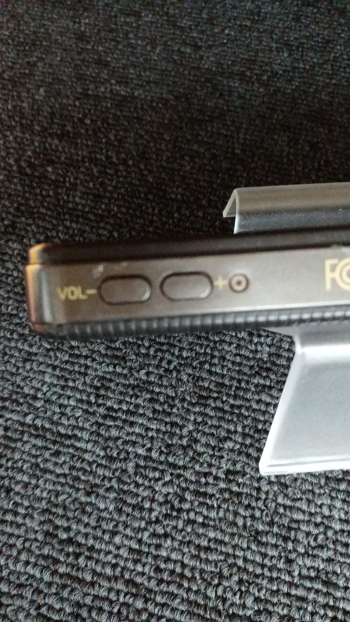 キズあります。