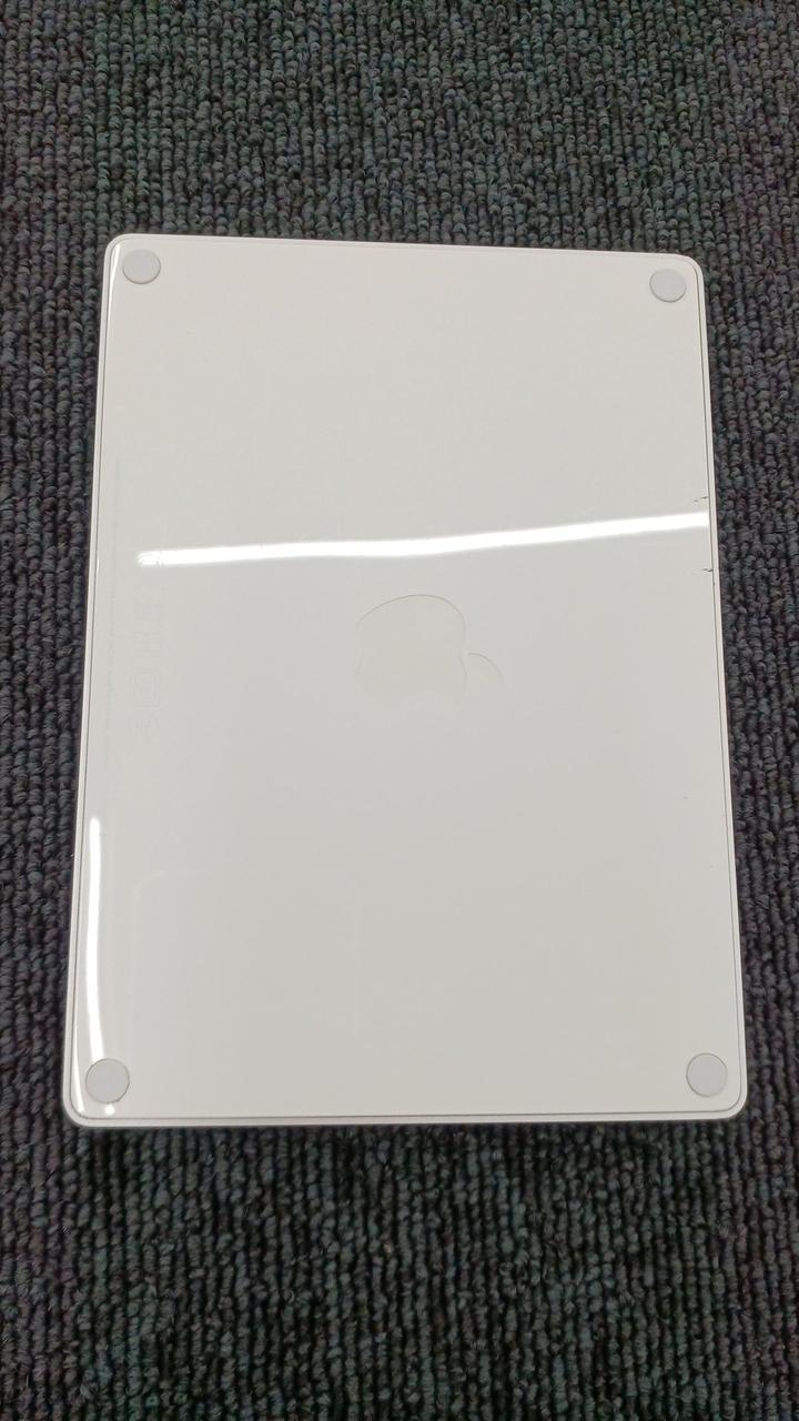 キズ、汚れあります。