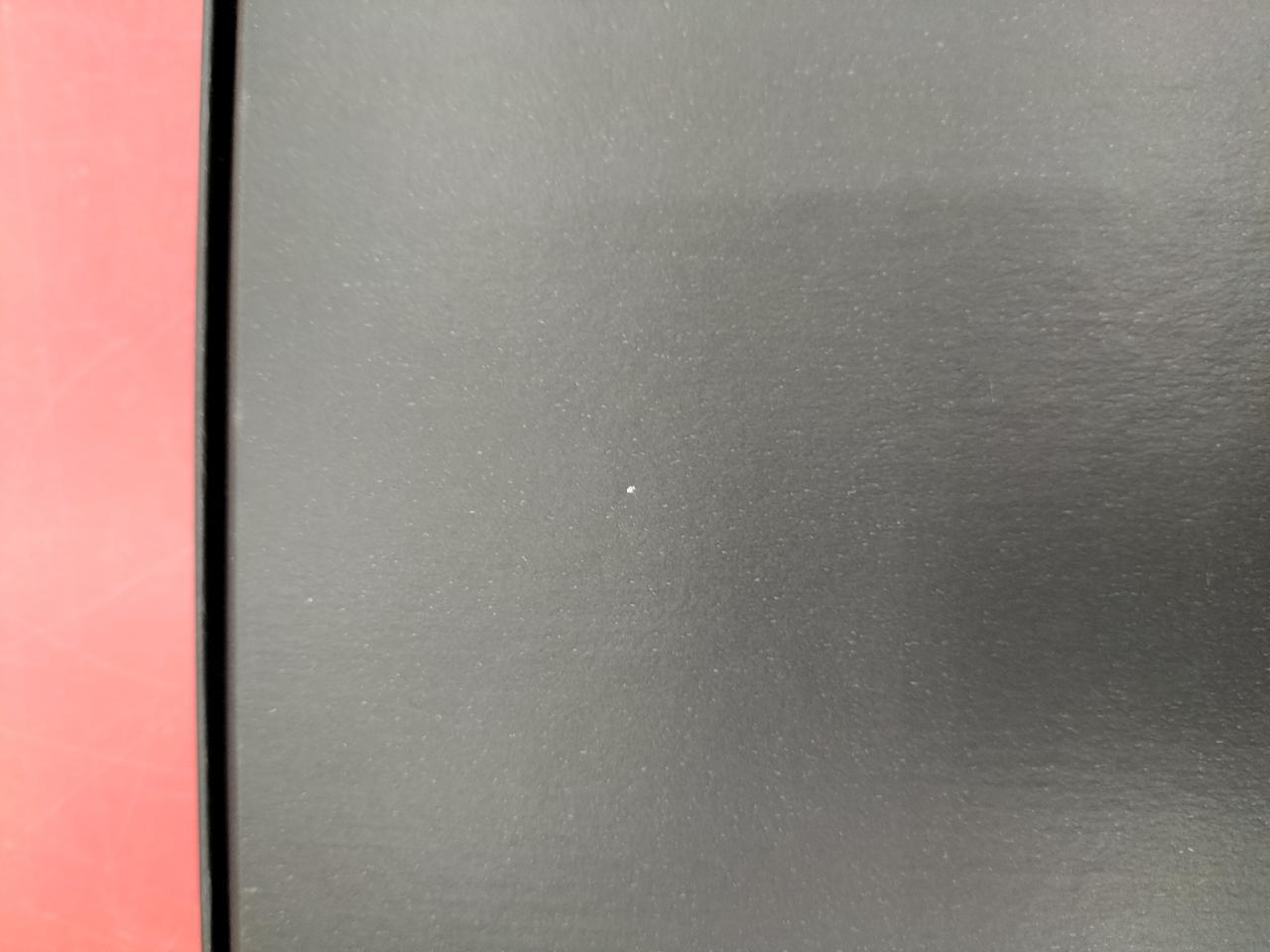 蓋付きBOX裏面、スレキズあります