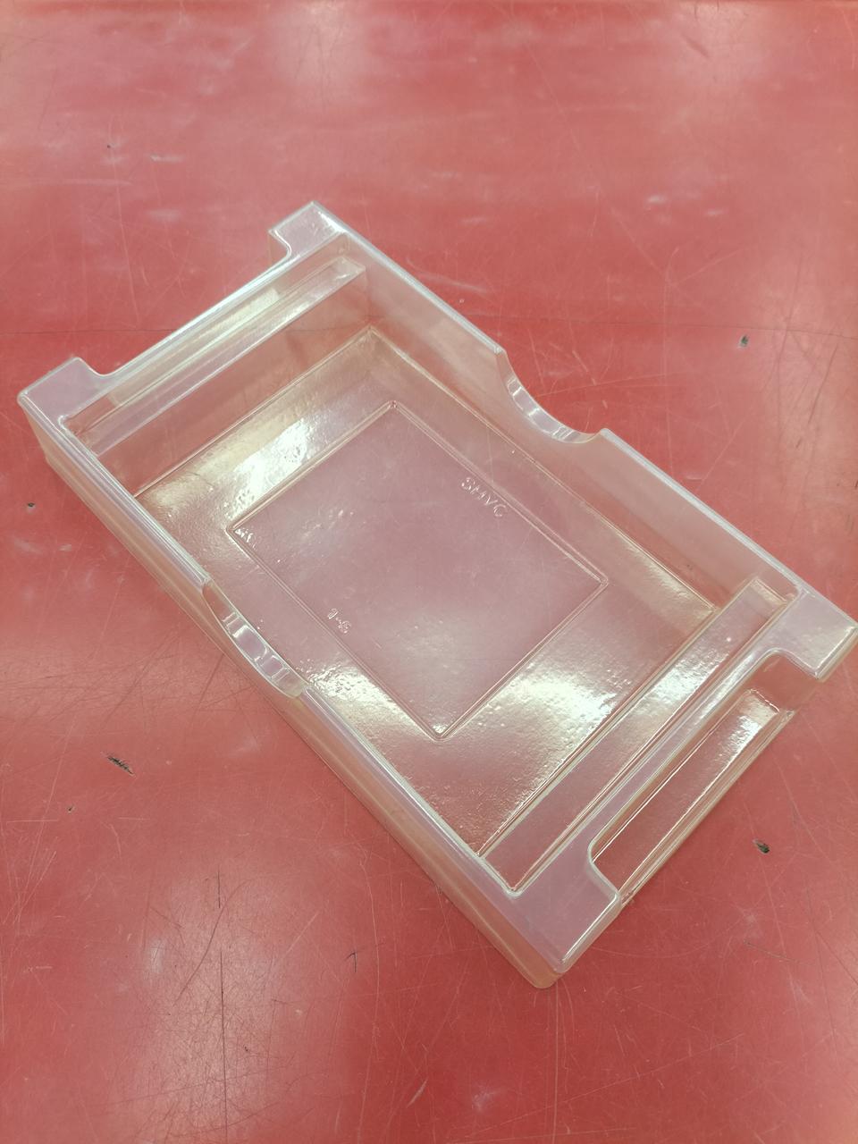 特に目立ったワレ、キズなし