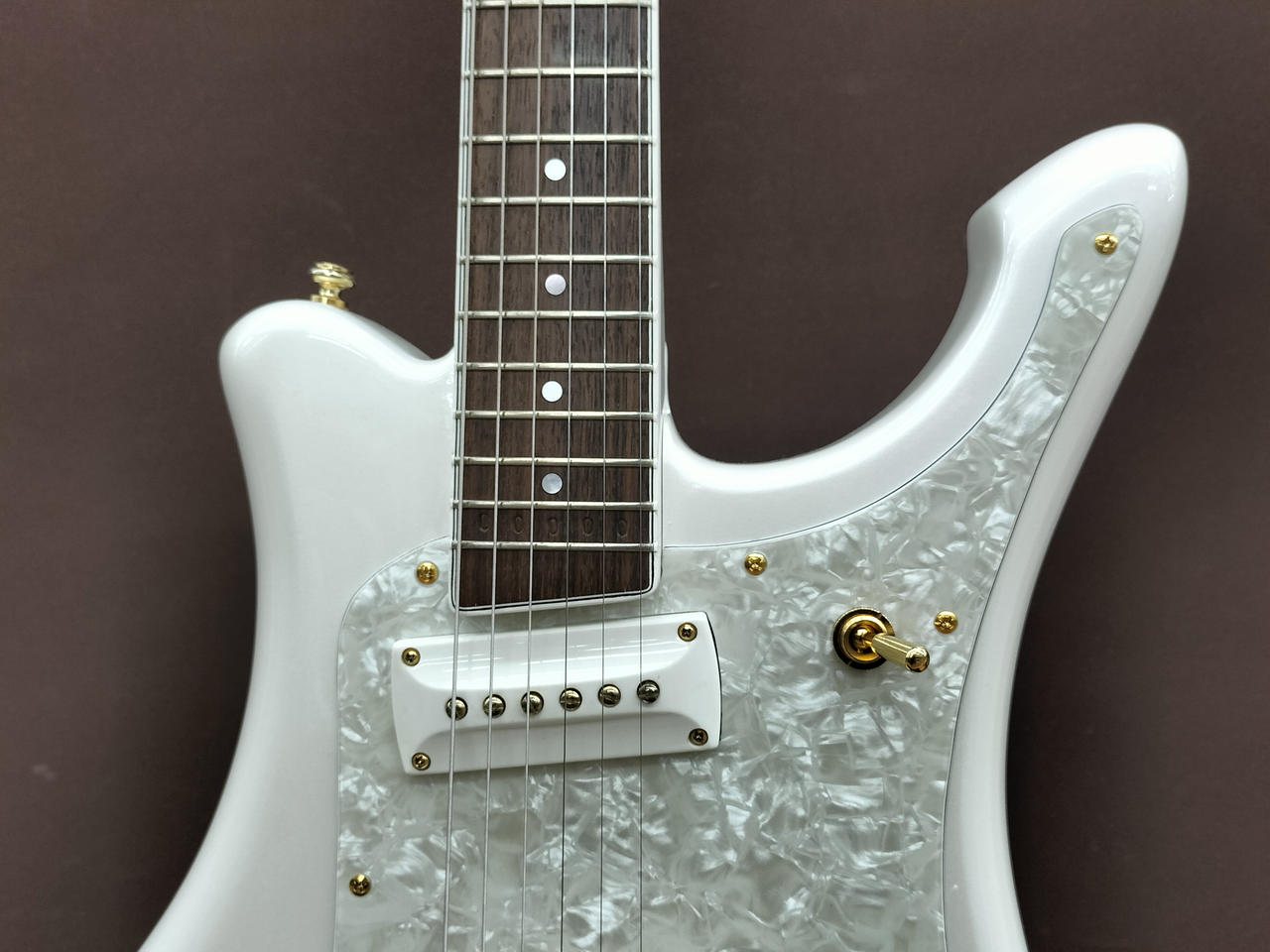 モズライトエレキギター白 専用ハードケース付き モズライト(MOSRITE)|エレキギター|HARDOFFオフモール（オフモ
