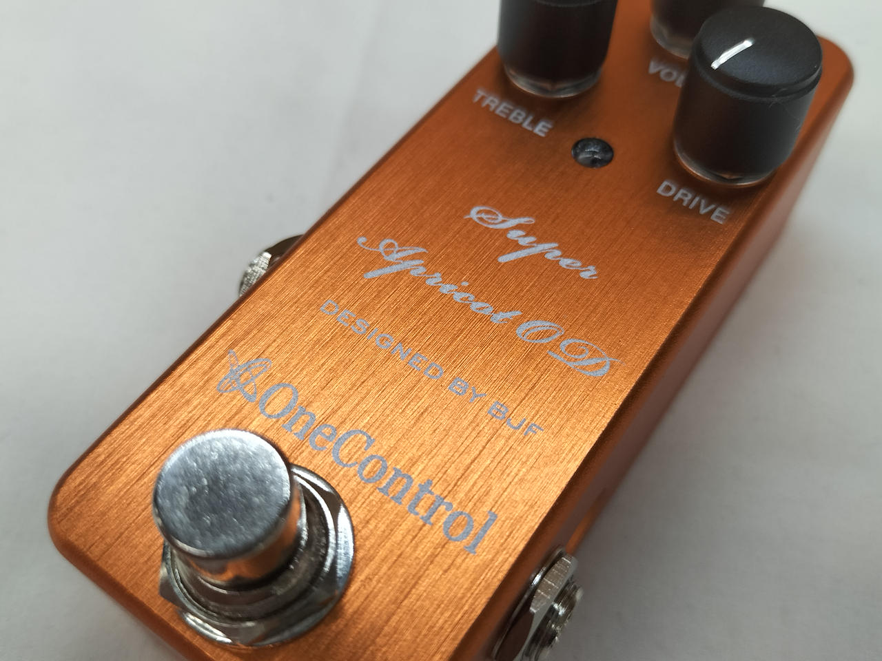 未使用品 ONE CONTROL SUPER APRICOT OD 9/8までエフェクターポーチ付属】One Control SUPER APRICOT OD