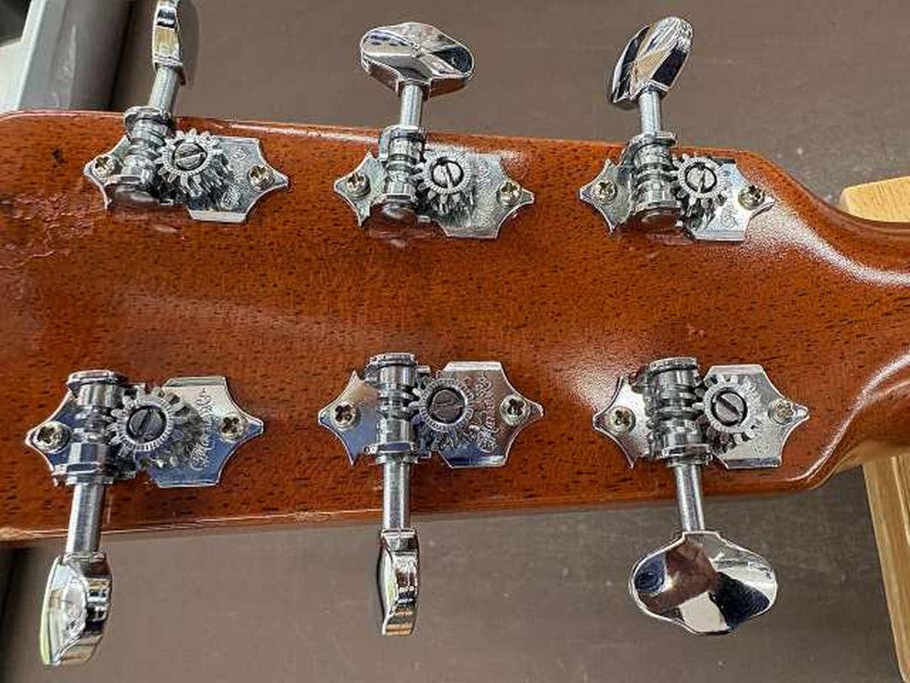 1弦ペグネジ1個別物です