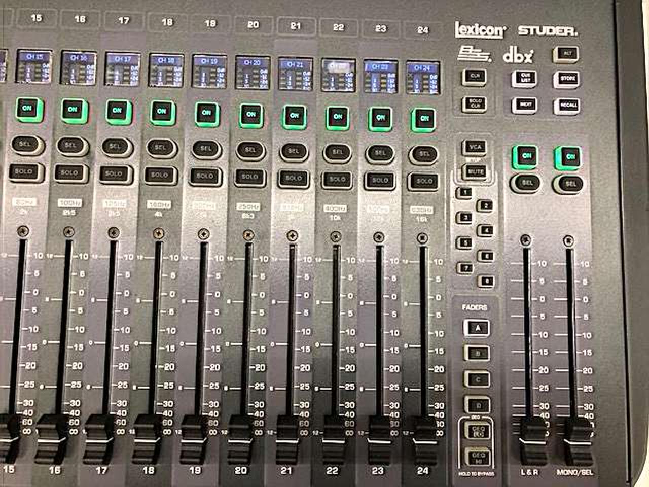 G768 ミキシング•コンソール　ミキサー Soundcraft AL-250V G768 ミキシング•コンソール ミキサー Soundcraft AL-250V G768