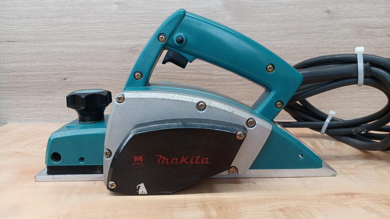 マキタ電気カンナ Amazon | マキタ (Makita) バッテリー 対応 カンナ コードレス