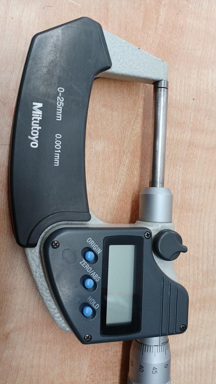 ミツトヨ　マイクロメーター　OM275 美品 ポイント10倍】ミツトヨ (Mitutoyo) マイクロメータ OM-275 (103