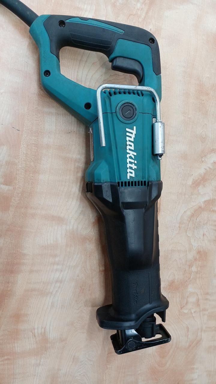 C3654☆美品 makita マキタ レシプロソー JR3050T 生産完了品 C3654☆美品 makita マキタ レシプロソー JR3050T 生産完了品