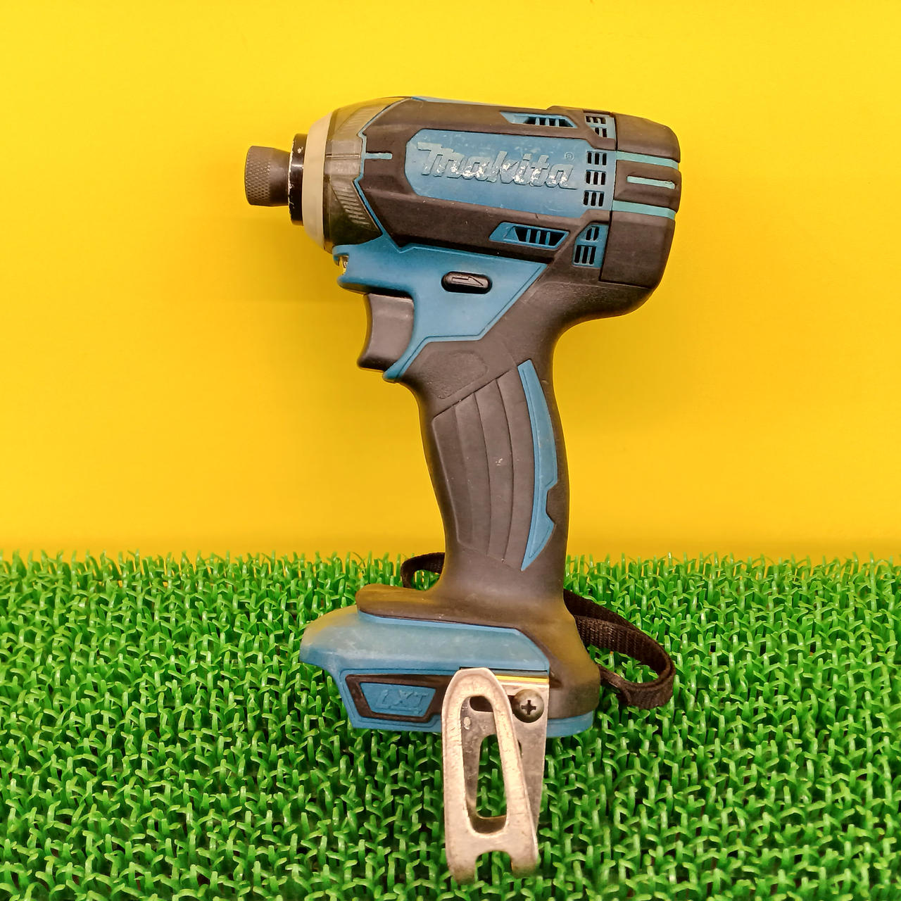 Makita 144V ドリル バッテリー1個付きTD138DRFXB マキタ(MAKITA