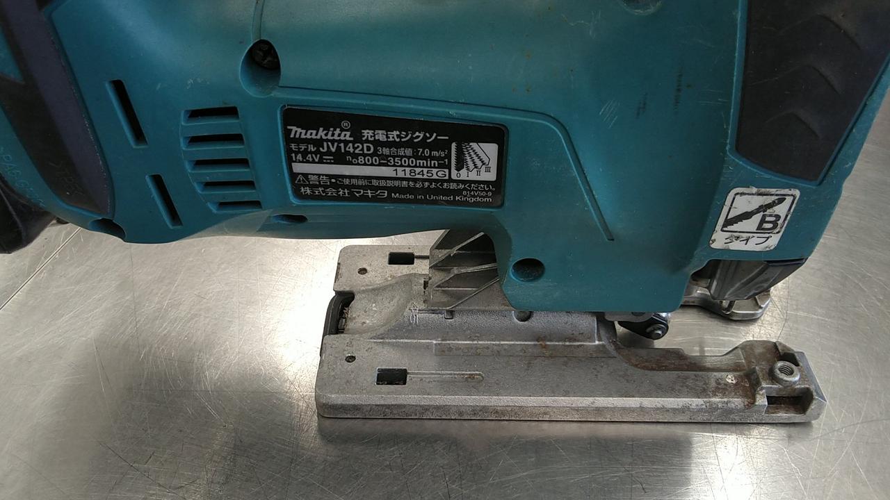 Makita - 212 マキタ　充電式ジグソー　JV142D　中古品 212 マキタ 充電式ジグソー JV142D 中古品