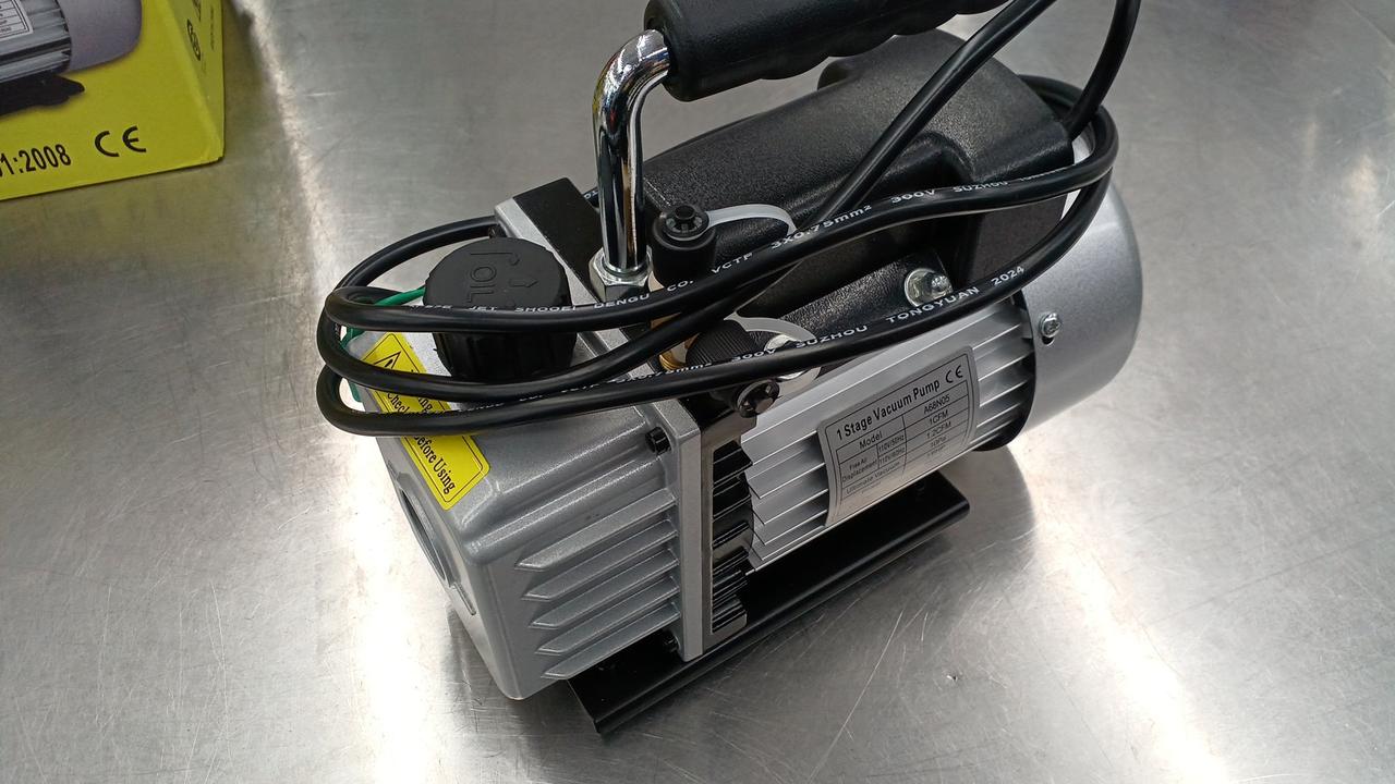 ROTARY VANE ロータリーベーン 電動真空ポンプ マニホールドゲージ 真空ポンプ工場からのカスタムロータリーベーン真空ポンプ
