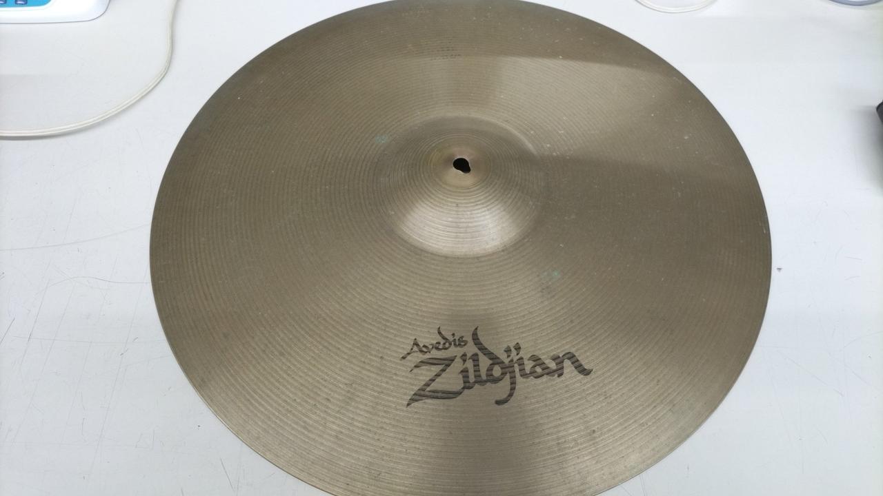 ZILDJIAN 型番：ROCK RIDE ライドシンバル