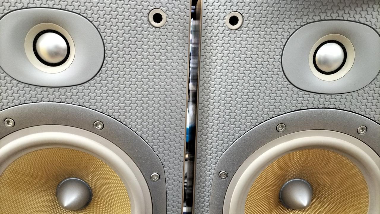 B&W スピーカー　　DM602 2台 B&W DM602.5 S3 中古ペア - メルカリ