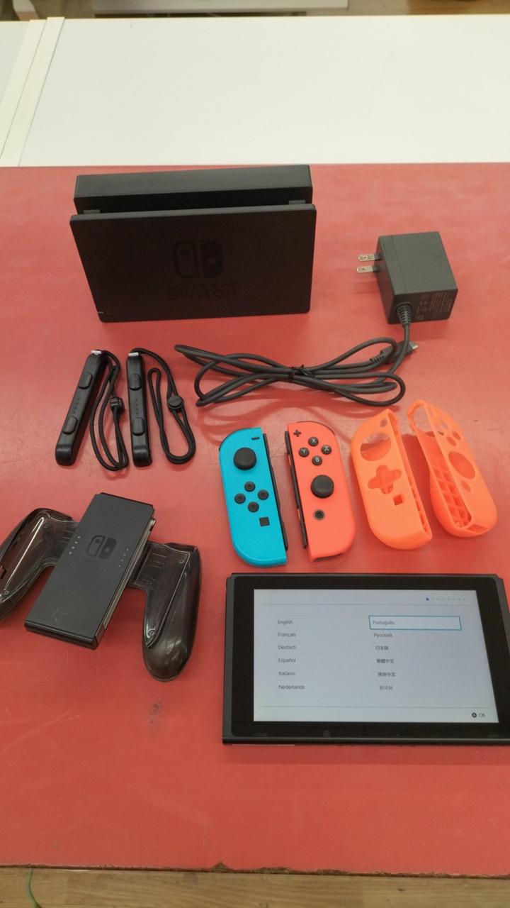 ニンテンドー スイッチ　付属品付き ニンテンドウ(NINTENDO)|NINTENDO SWITCH|HARDOFFオフモール