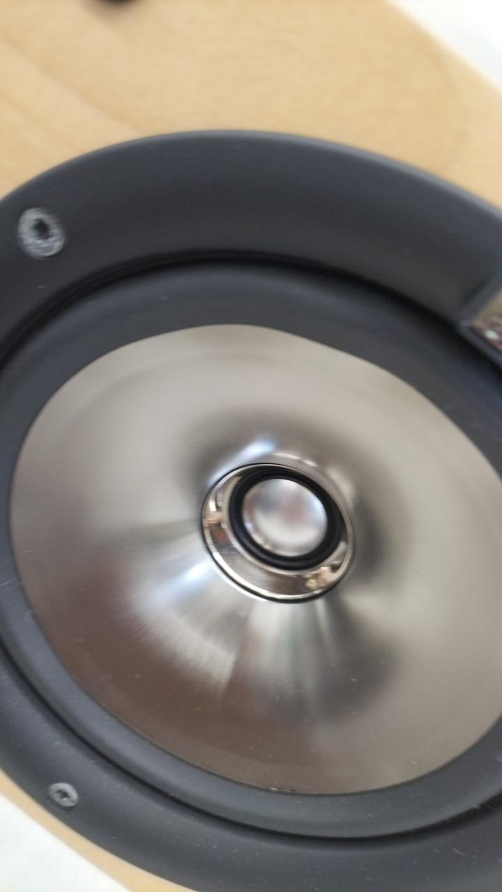 エッジ部に歪みが出始めています