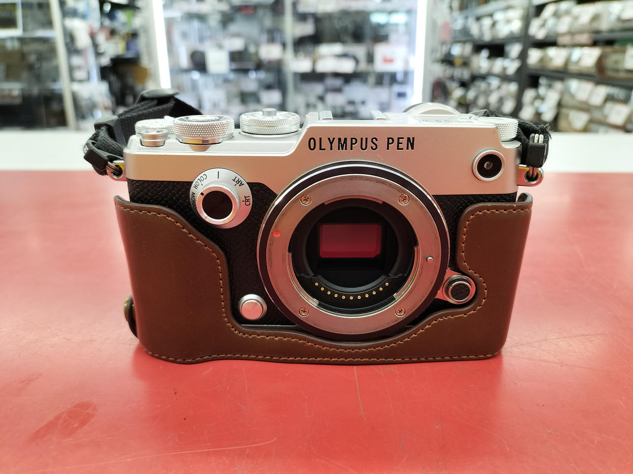 ミラーレス一眼カメラ　オリンパス PEN-F　ボディ 　中古美品 OLYMPUS PEN-F ボディ 中古価格比較 - 価格.com