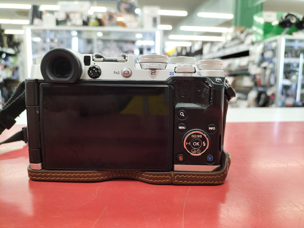 ハイネケン　パブミラー　ディプロマ・ド・オノール 1983 OLYMPUS (オリンパス) ミラーレス一眼カメラ レンズ3個・専用