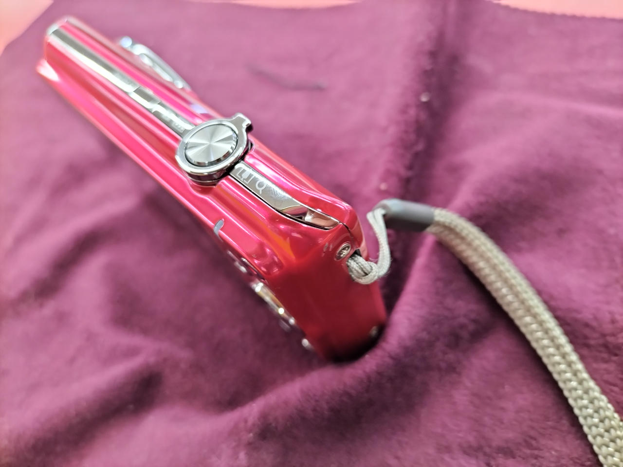 角に擦り傷あり