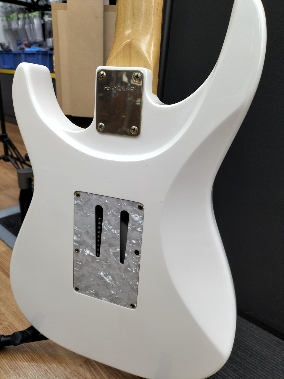 フェルナンデス エレキギター ギターケース クォーター材 金色 Fernandes SFR-512 Electric Guitar エレキギター