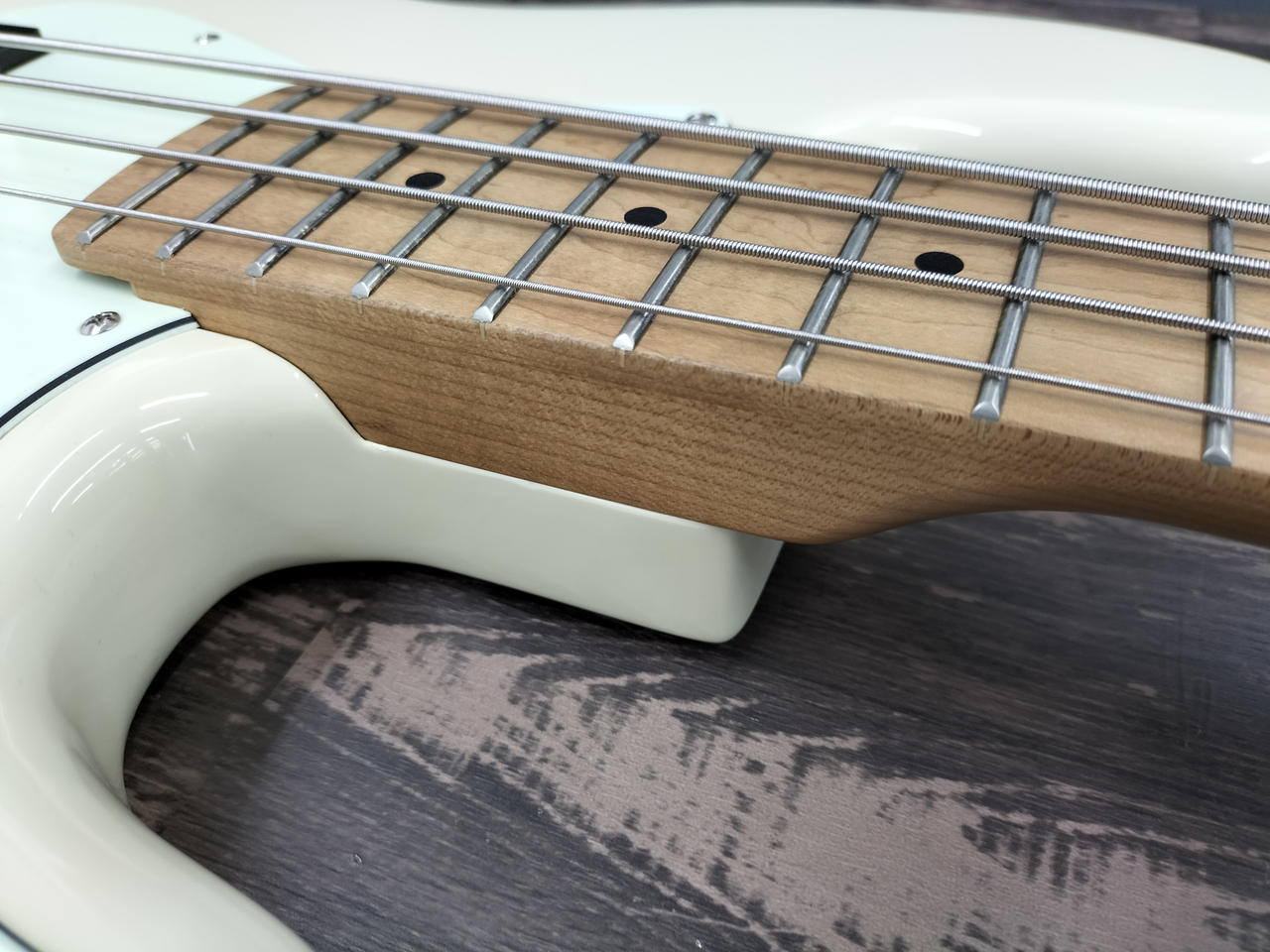 バッカス(BACCHUS)|エレキベース|HARDOFFオフモール（オフモ