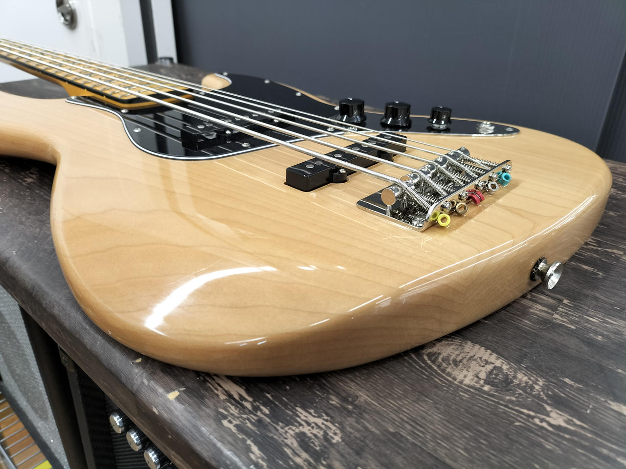 スクワイア(SQUIER)|エレキベース|HARDOFFオフモール（オフモ