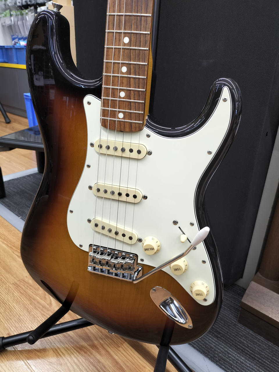 ストラトキャスター Early'54 Sunburst/Maple neck VG-2240｜ビンテージフェンダー