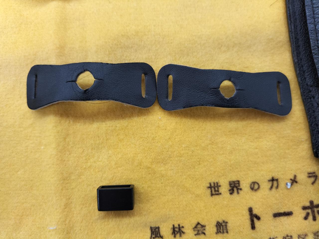 ストラップの留め具一部欠品