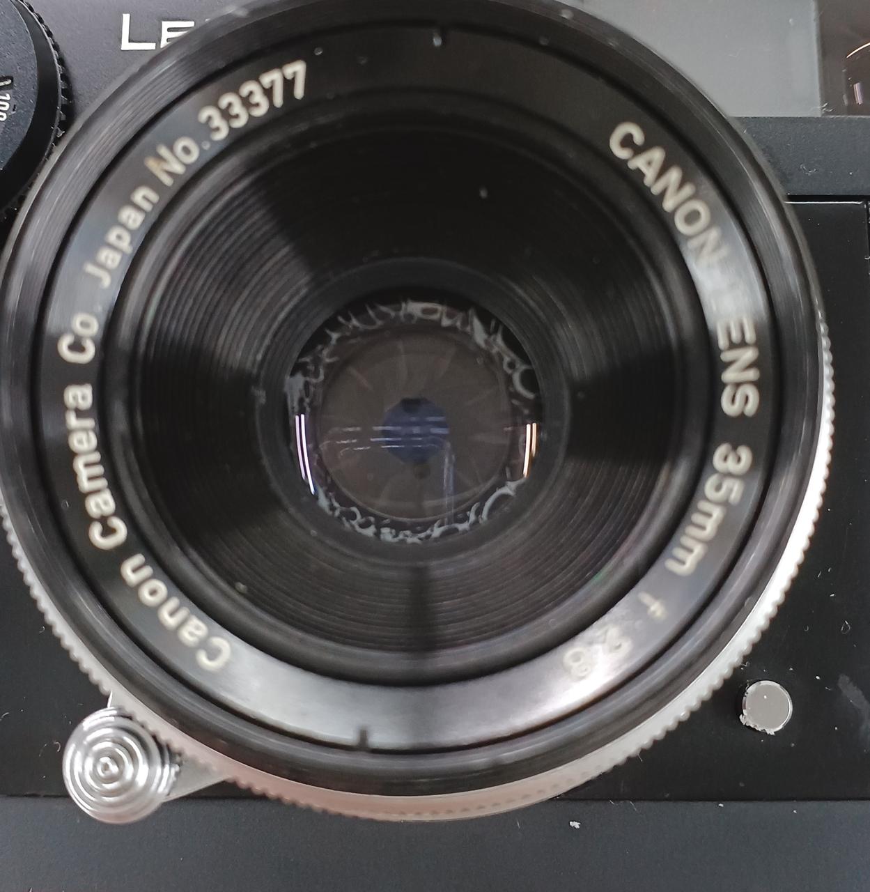 レンズ内コーティングが剥げているようです