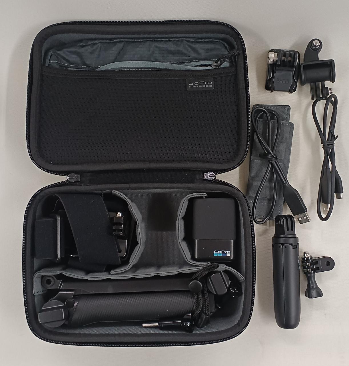 ケースの中の色々なオプションパーツです！