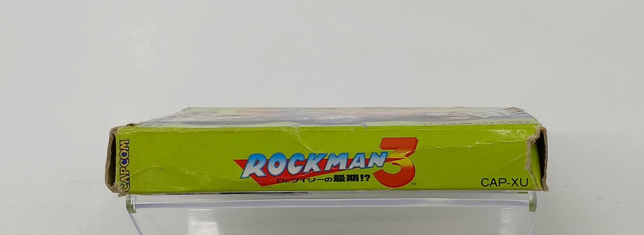 箱が全体に傷みがあります。