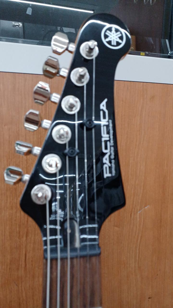 YAMAHA エレキギター　PACIFICA ストラトキャスター ヤマハ | PACIFICA - エレキギター - 概要