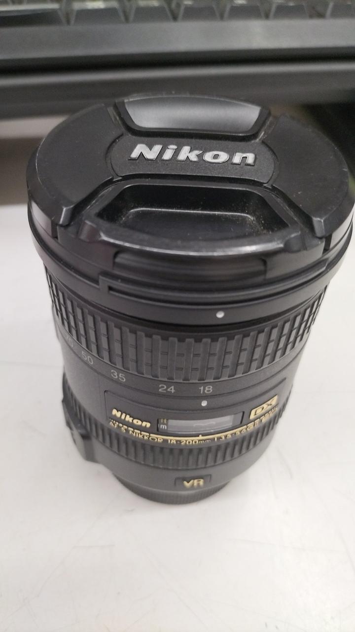 【格安！※レンズ破損あり】NikonD5500 格安！※レンズ破損あり】NikonD5500