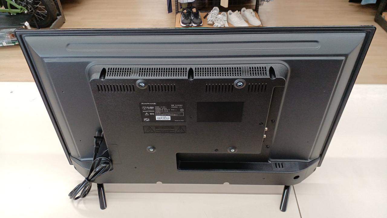 一都三県限定　配送無料　液晶テレビ　ドウシシャ　amadana 32インチ