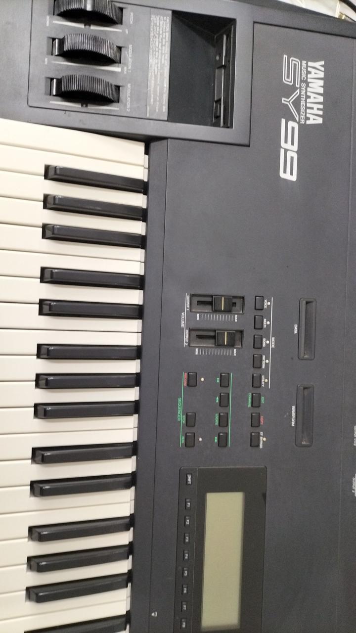 YAMAHA SY99 シンセサイザー（Yamaha SY99 Demo - YouTube）