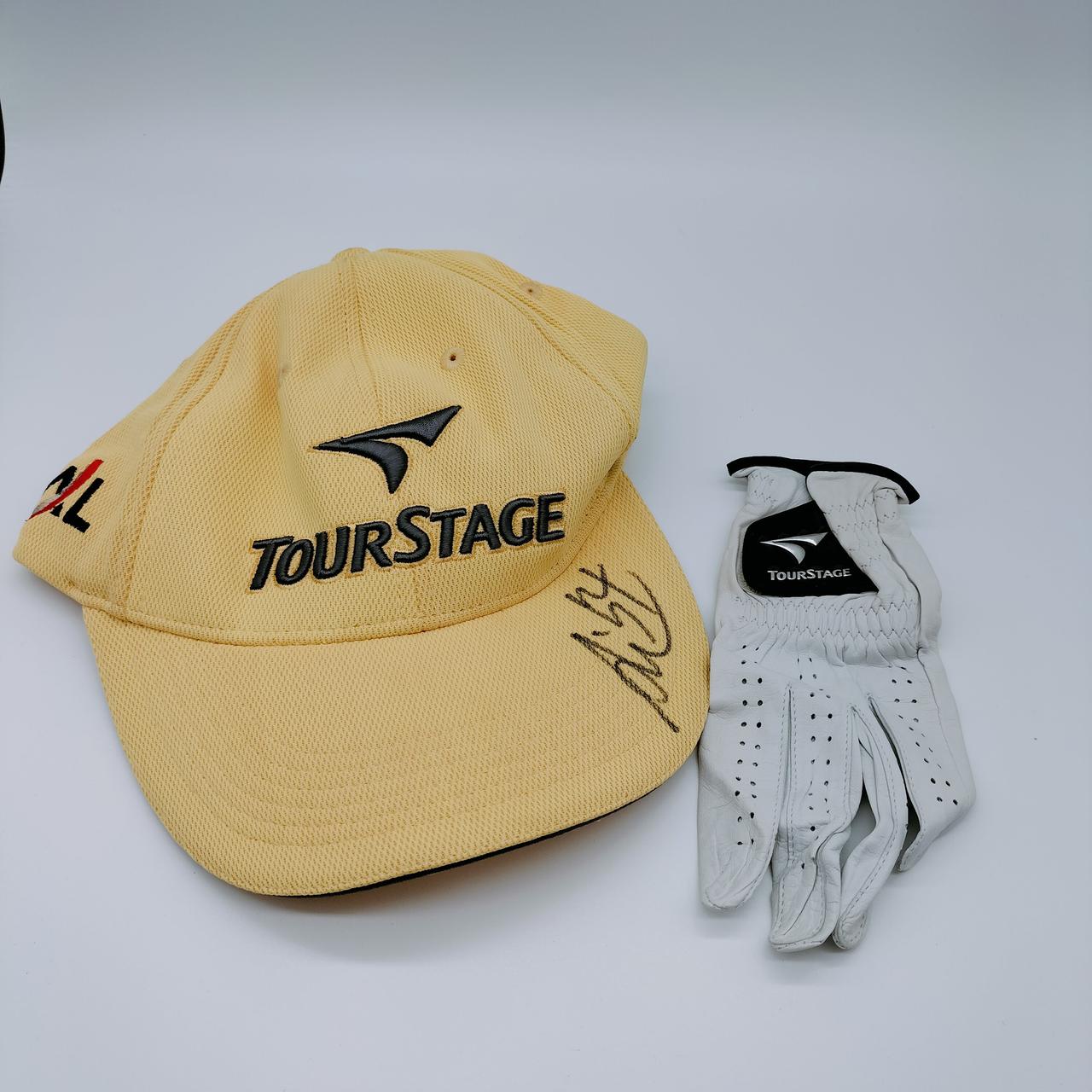 帽子に折りシワがあります